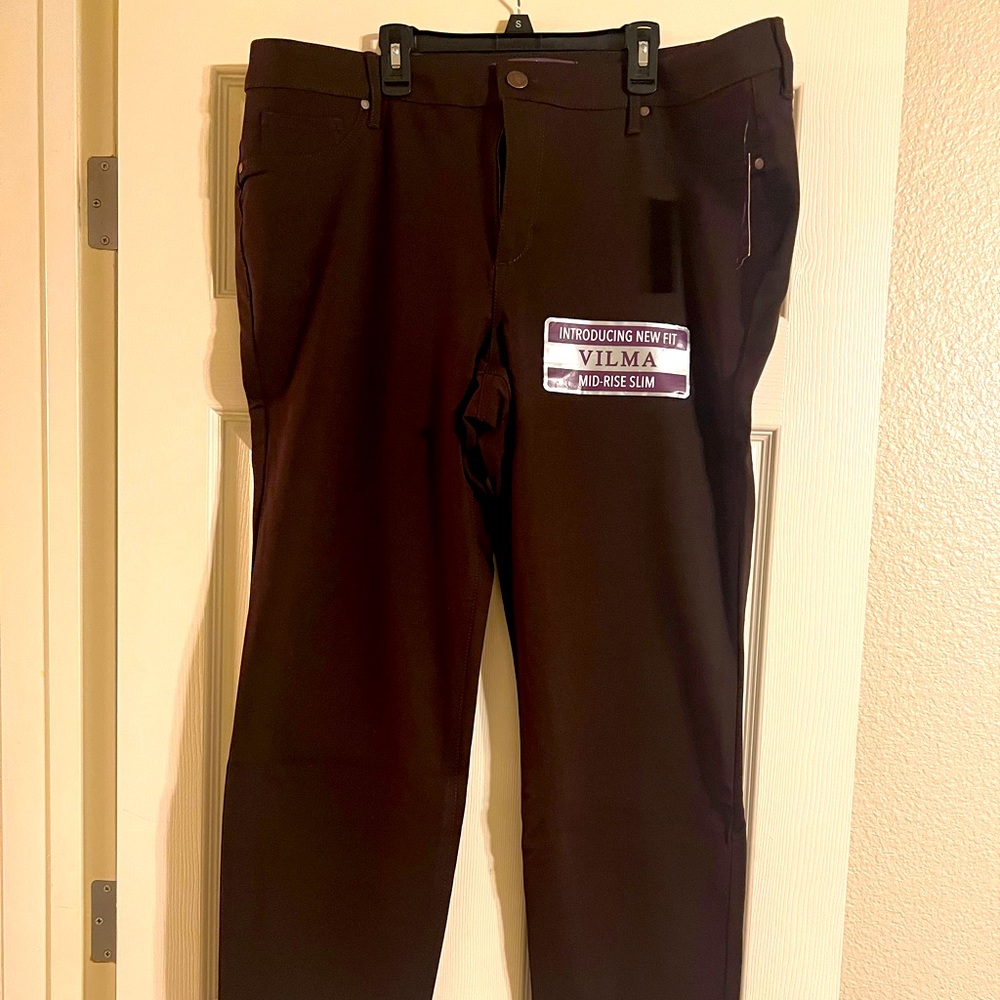 NWT Gloria Vanderbilt pants size 18